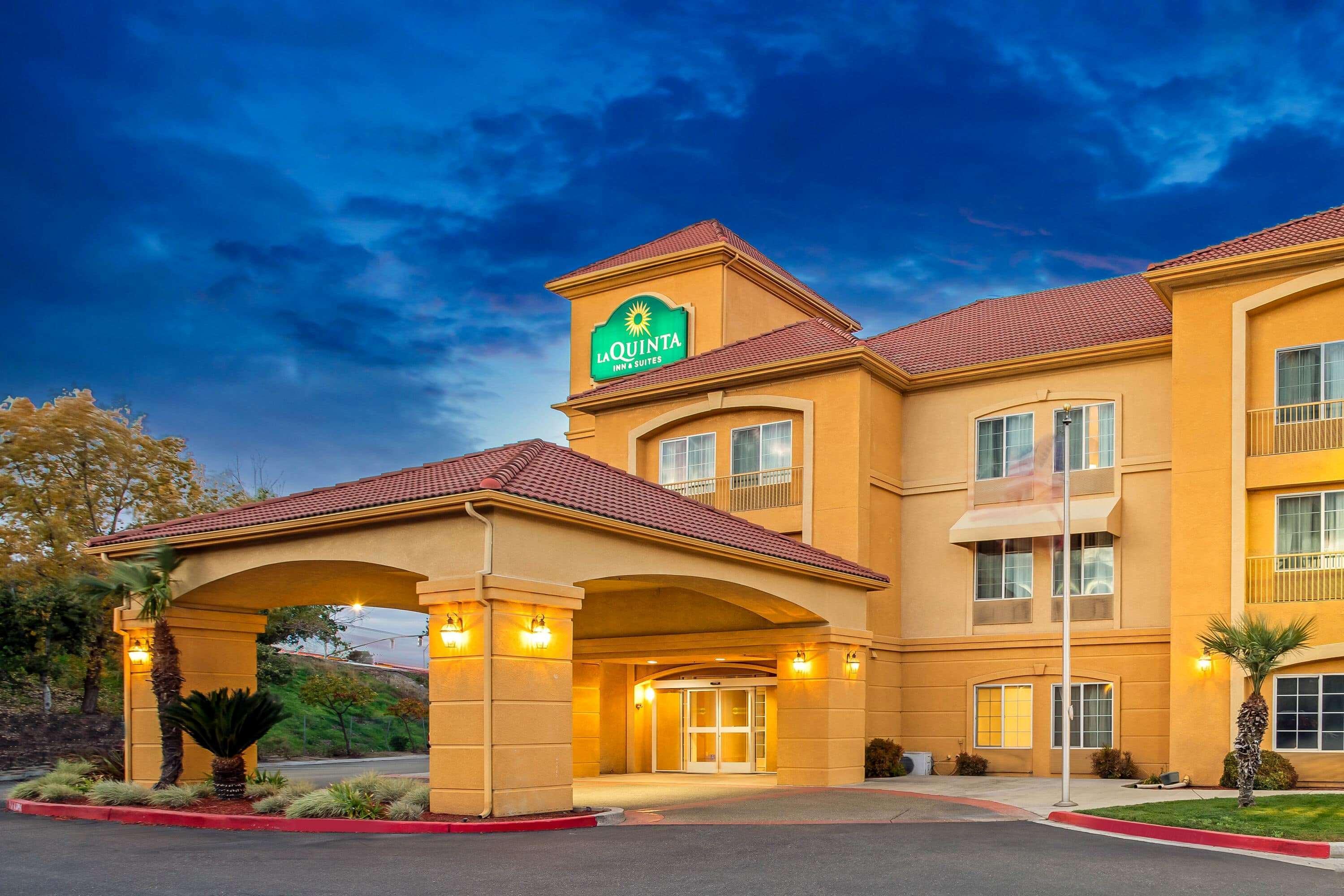 Отель La Quinta By Wyndham Manteca - Ripon Экстерьер фото